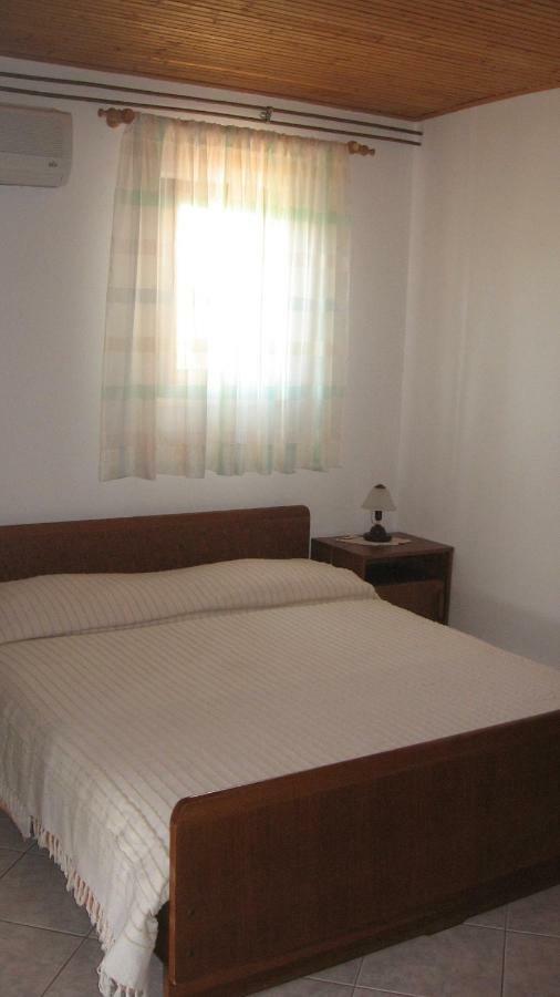 Apartments Grozdanic 法扎纳 外观 照片